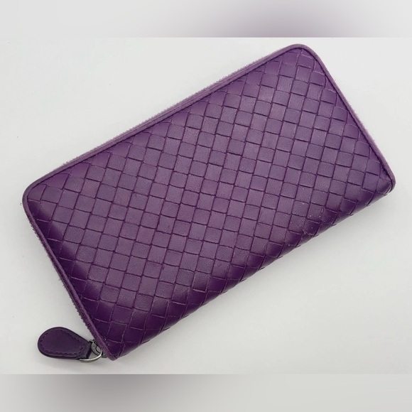 Bottega Veneta Handbags - Bottega Veneta Purple Leather Accessory